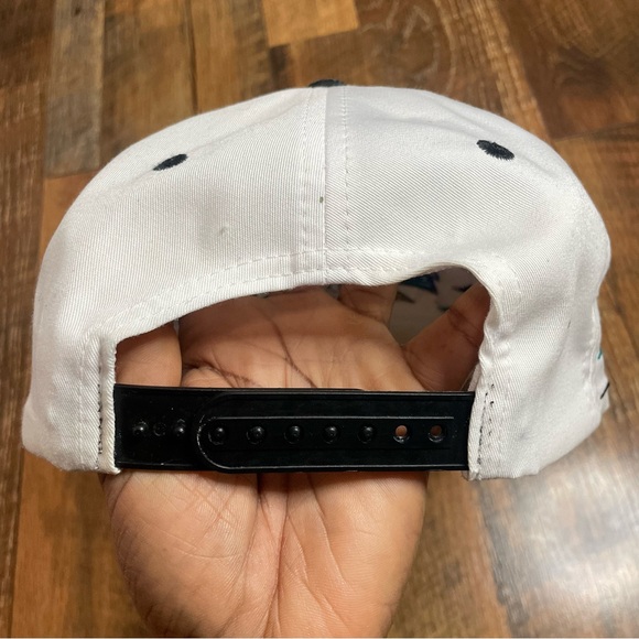 Vintage Logo Athletic 1997
Brickyard 400 NASCAR Diamond
Cut Snapback Hat Cap - Picture 5 of 9